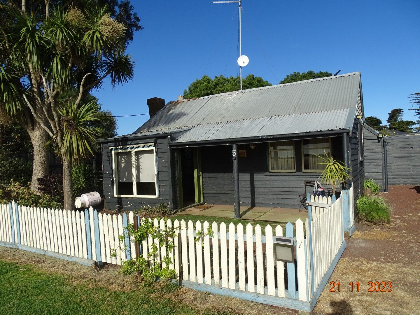 2 bedrooms House in 5 Burnett Street BEEAC VIC, 3251