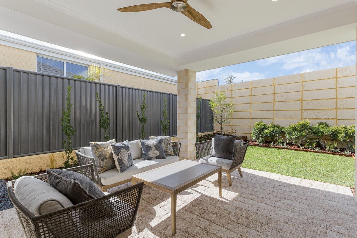 4 bedrooms House in Lot 103 Mcphee Road HAMMOND PARK WA, 6164