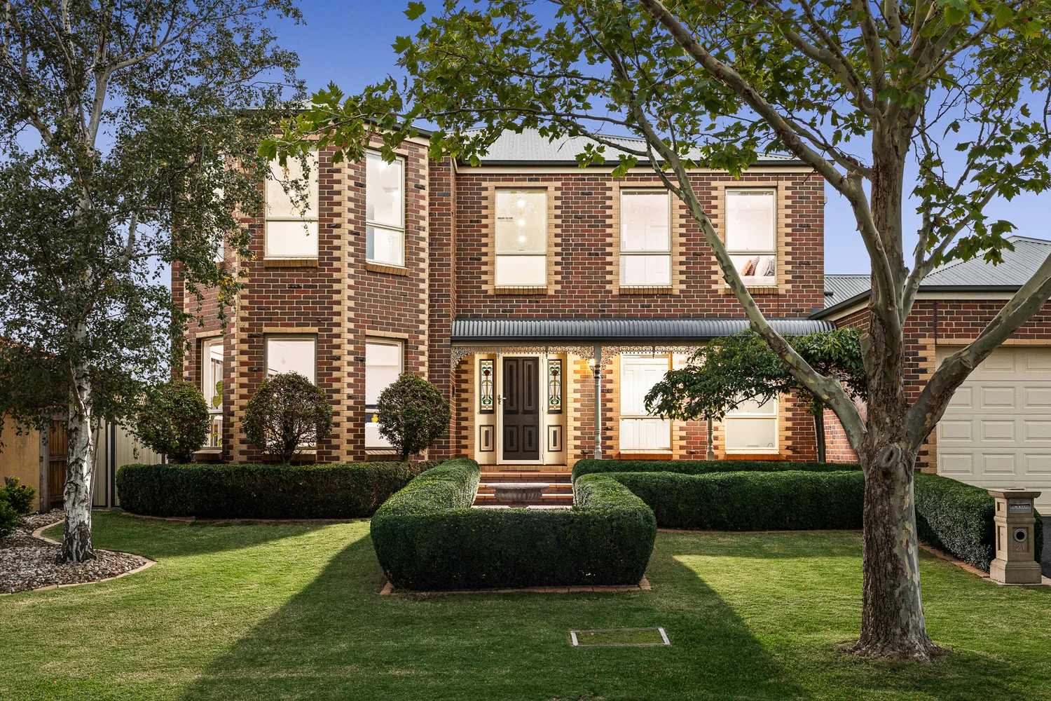 21 Brusell Close, Taylors Lakes VIC 3038