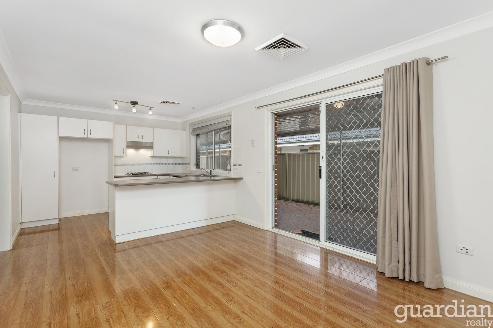 27 Cookson Place, Glenwood NSW 2768, Image 2