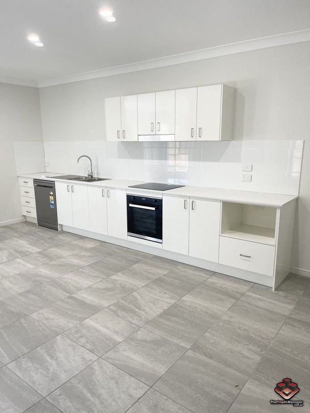 4 bedrooms House in 40 Elijah Crescent REDBANK QLD, 4301