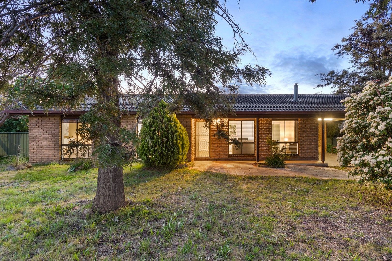 3 bedrooms House in 1 Redwood Drive STRATHFIELDSAYE VIC, 3551