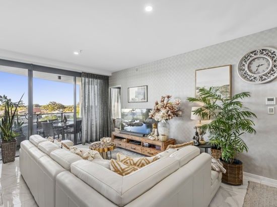 4201/5 Harbour Side Court, Biggera Waters QLD 4216, Image 0