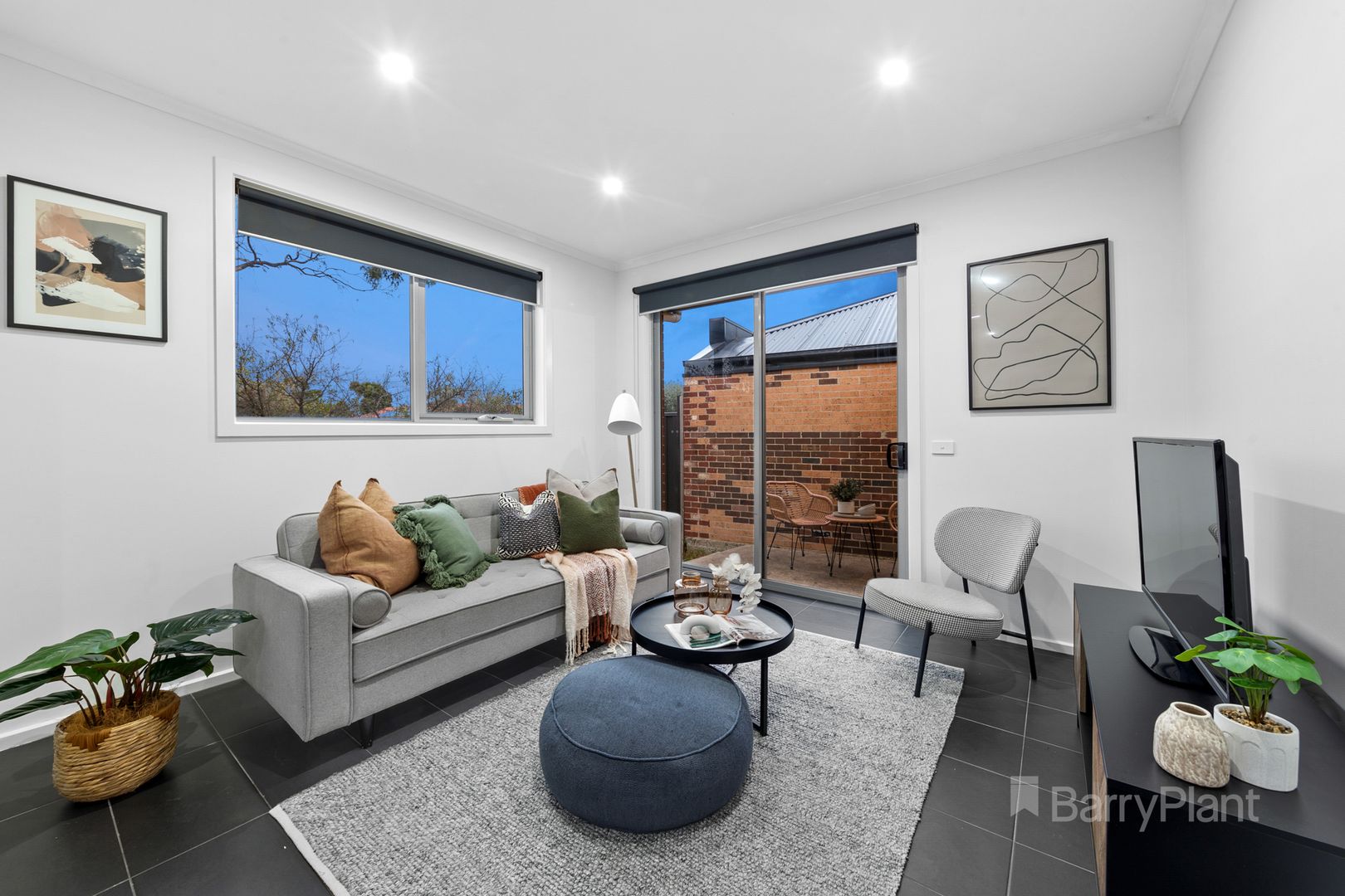 3/50 Douglas Avenue, St Albans VIC 3021, Image 2