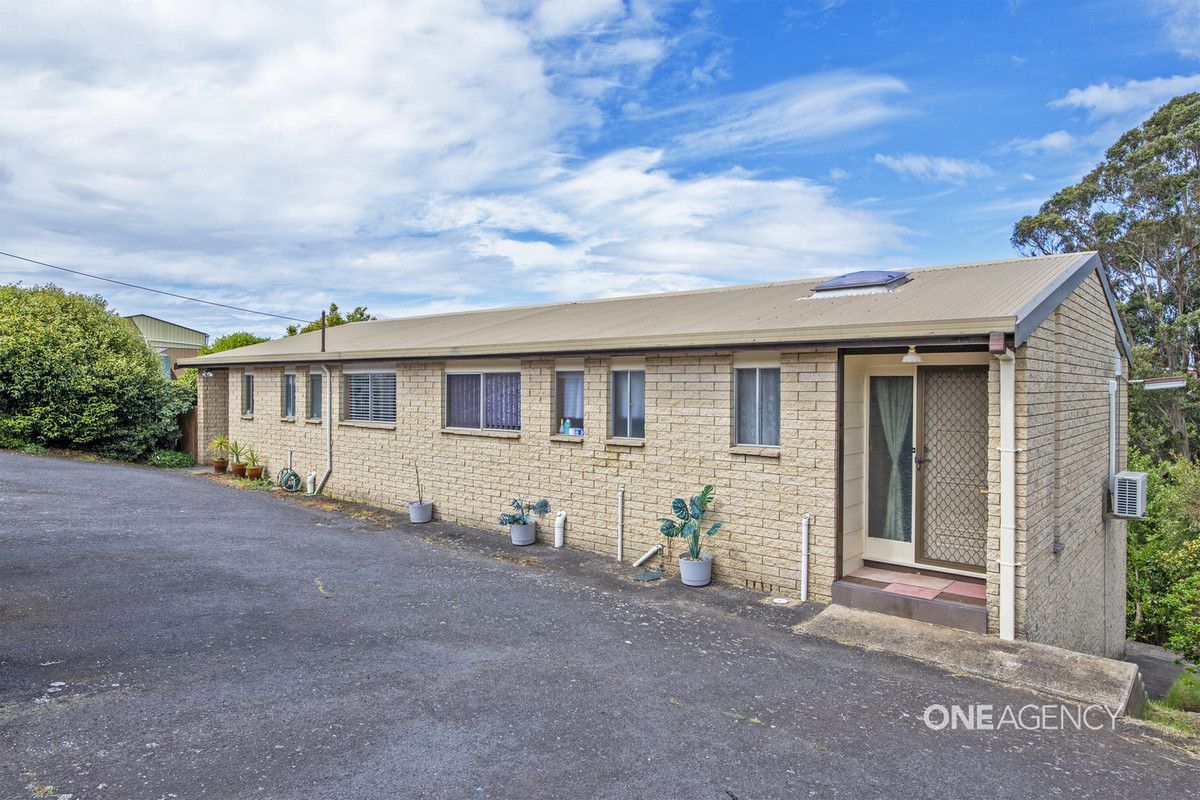 2/7 Bathurst Street, Upper Burnie TAS 7320, Image 1