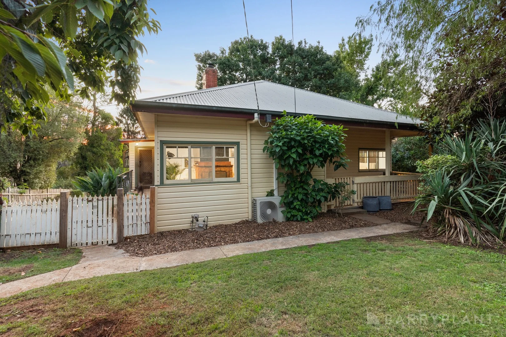 Primary image of 19 Macclesfield Road, Emerald VIC 3782