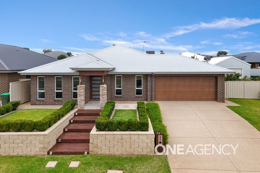 45 BARMEDMAN AVENUE, Gobbagombalin NSW 2650, Image 0