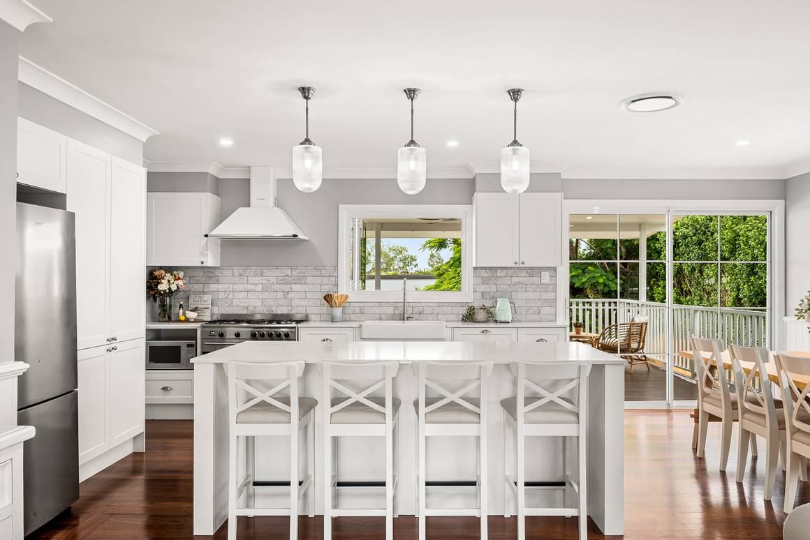 151 Fifth Avenue Balmoral 4171 - Image 6