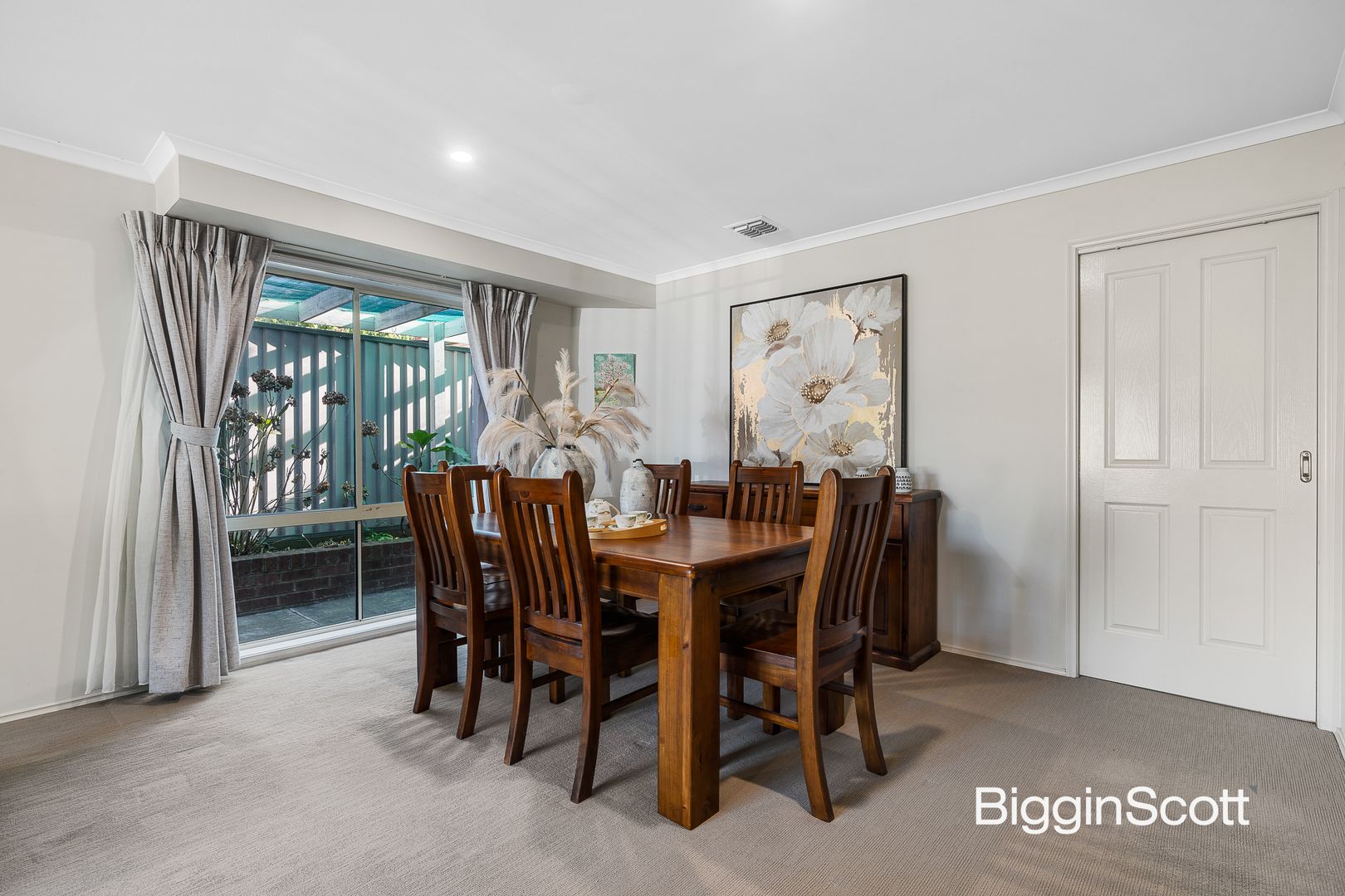 30 Shaftsbury Drive, Mulgrave VIC 3170, Image 2