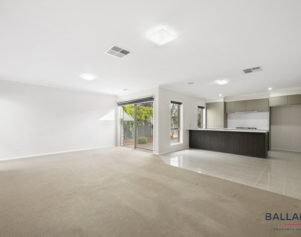 1/27A Water Street, Brown Hill VIC 3350