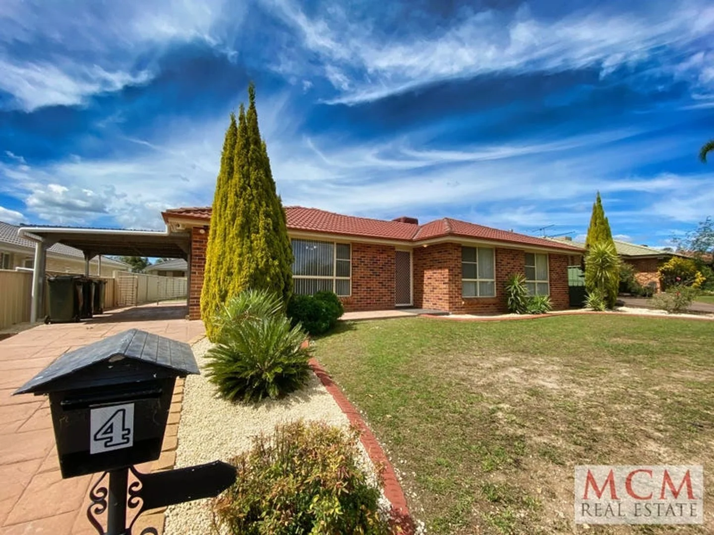 4 Dewhurst St, West Tamworth NSW 2340