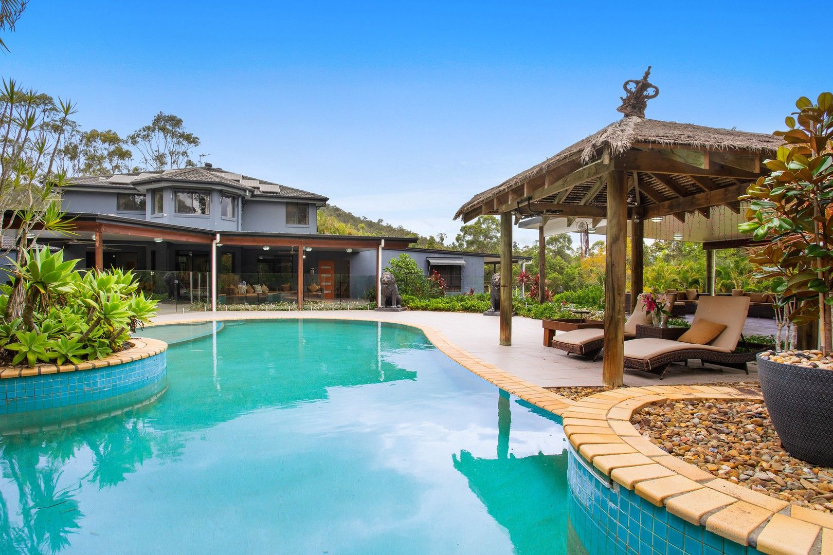 9 bedrooms Rural in 36 Burley Griffin Drive MAUDSLAND QLD, 4210