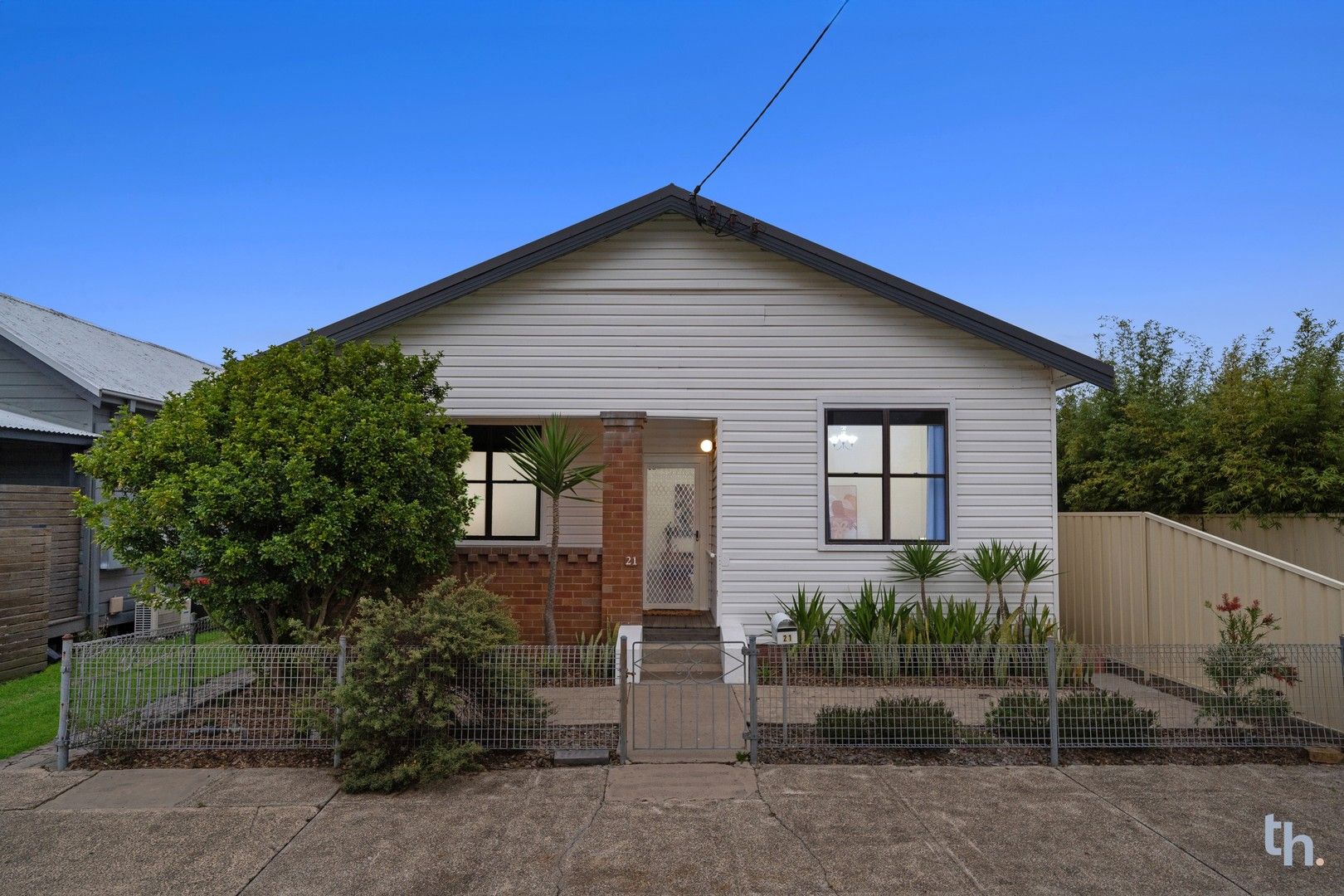 21 Buxton Street, Adamstown NSW 2289, Image 0