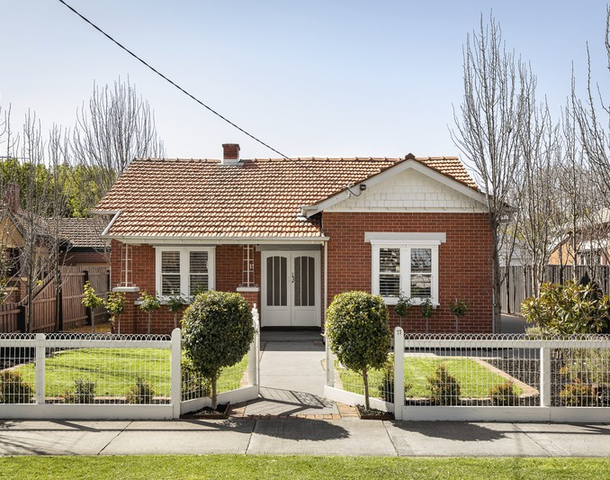 11 Euston Road, Hughesdale VIC 3166