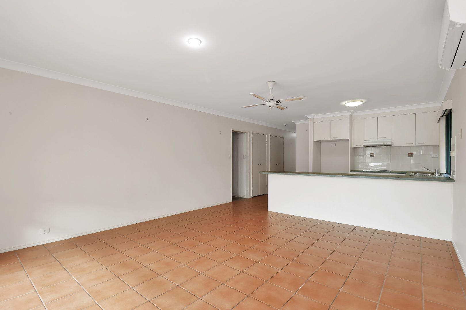 1/103 Cypress Street, Torquay QLD 4655, Image 1