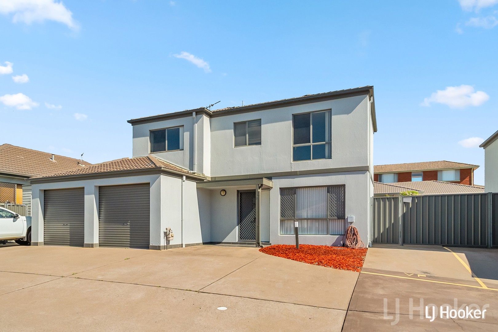 3 bedrooms Townhouse in 7/49-51 Donald Road QUEANBEYAN NSW, 2620