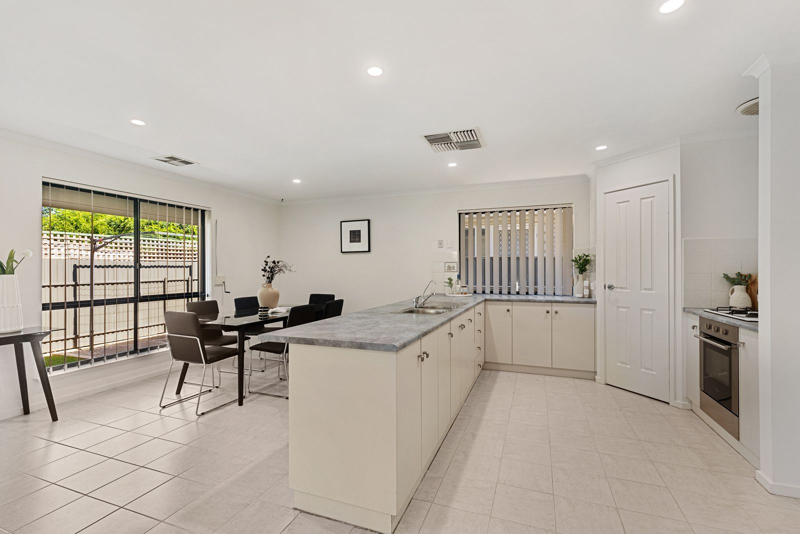 31 Whelan Avenue, Camden Park SA 5038, Image 2