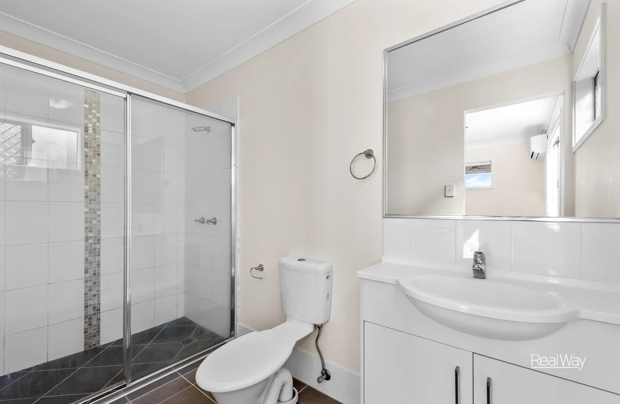 Additional image 4 of 3B Cardamon Crescent, Glenvale QLD 4350