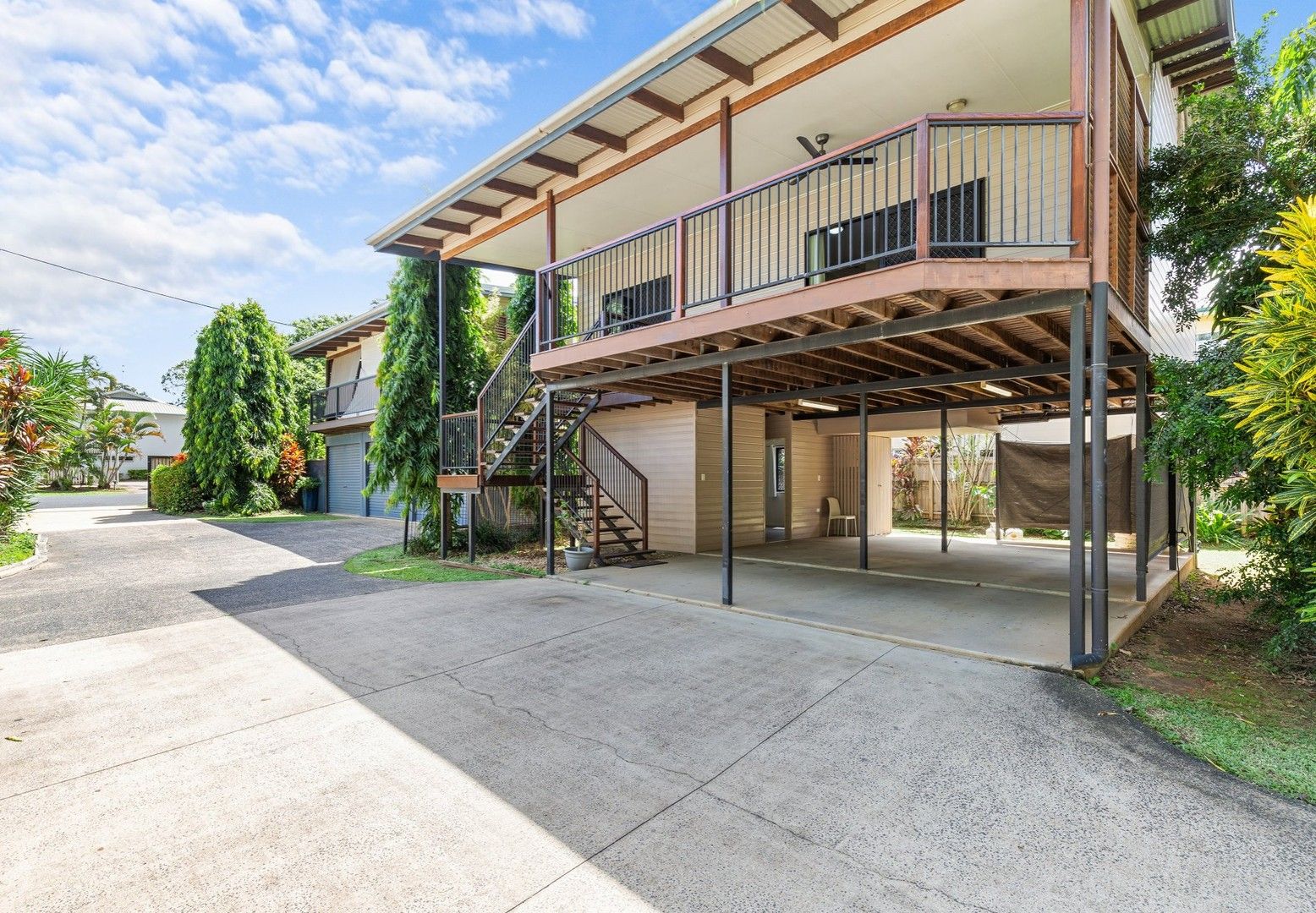 2/7 Tenni Street, Redlynch QLD 4870, Image 0