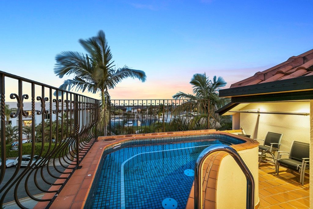 13/12 Canal Avenue, Runaway Bay QLD 4216, Image 1