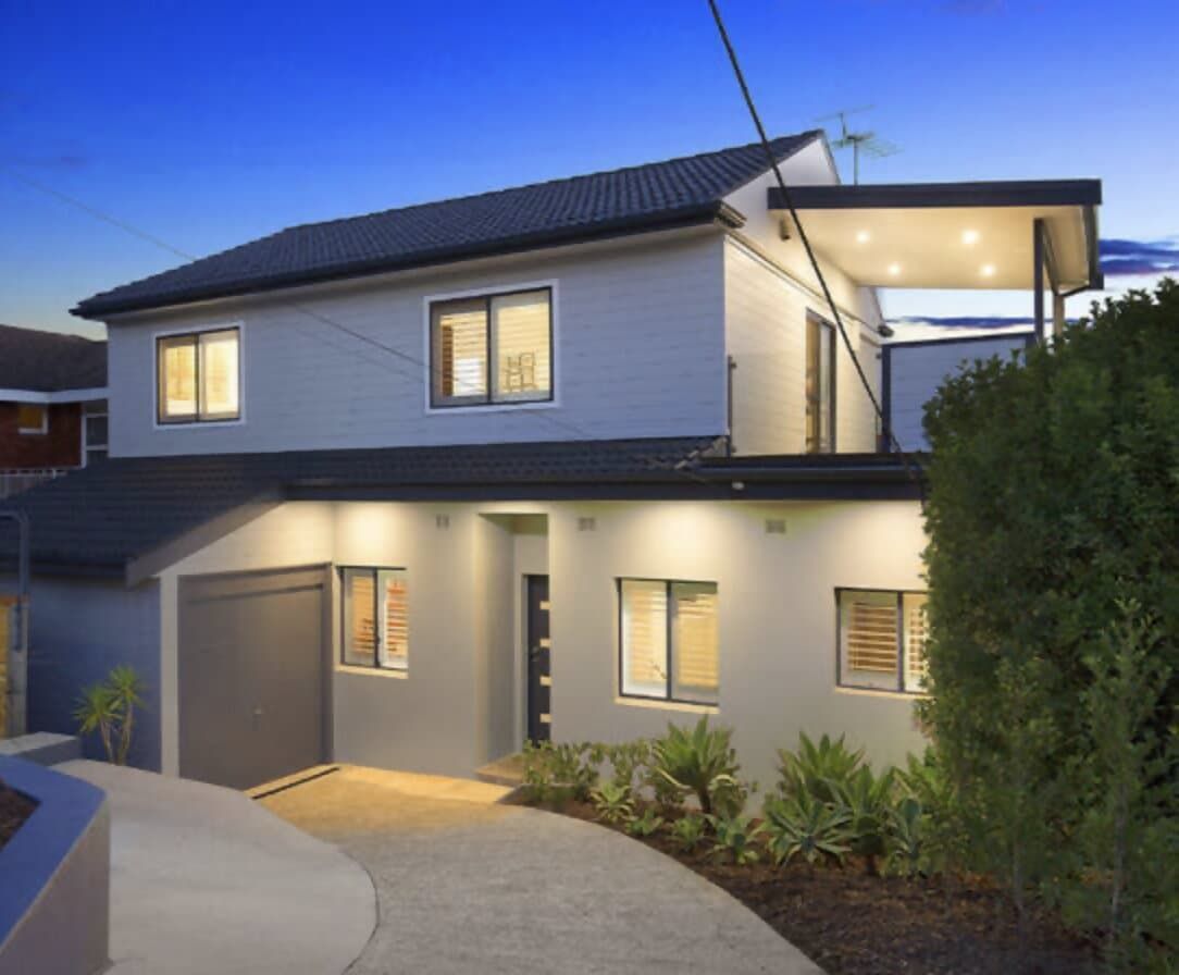 5 bedrooms House in 19 Arnott Crescent WARRIEWOOD NSW, 2102