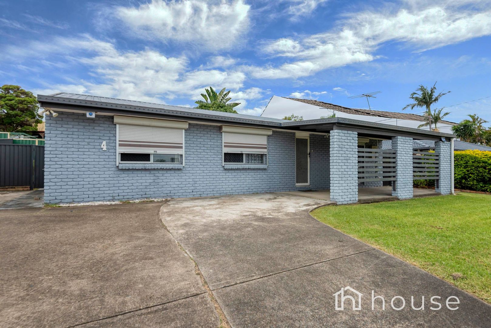 4 Chatswood Road, Springwood QLD 4127