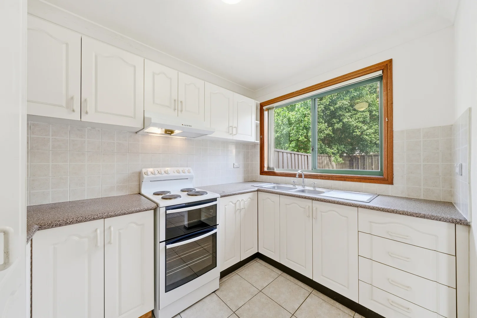 Additional image 8 of 3/110 Hoxton Park Road, Lurnea NSW 2170