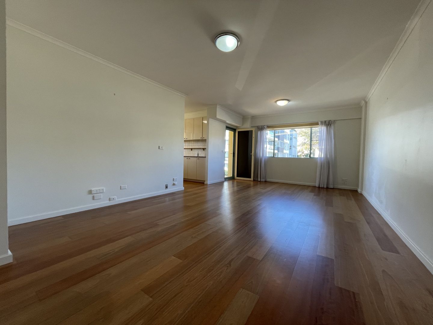 10/2 Pleasant Avenue, North Wollongong NSW 2500, Image 2