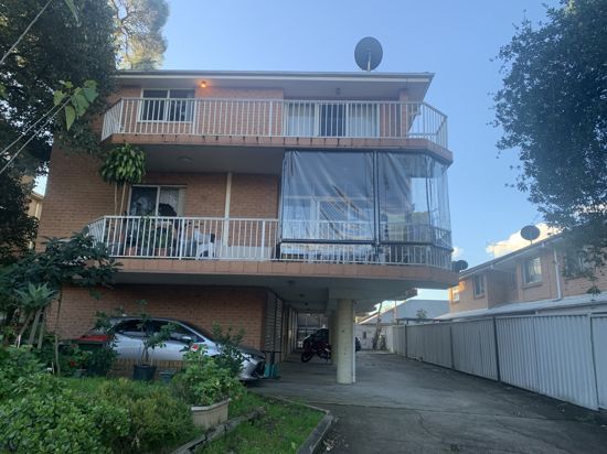 2 bedrooms Apartment / Unit / Flat in 3 47 Weston street HARRIS PARK NSW, 2150