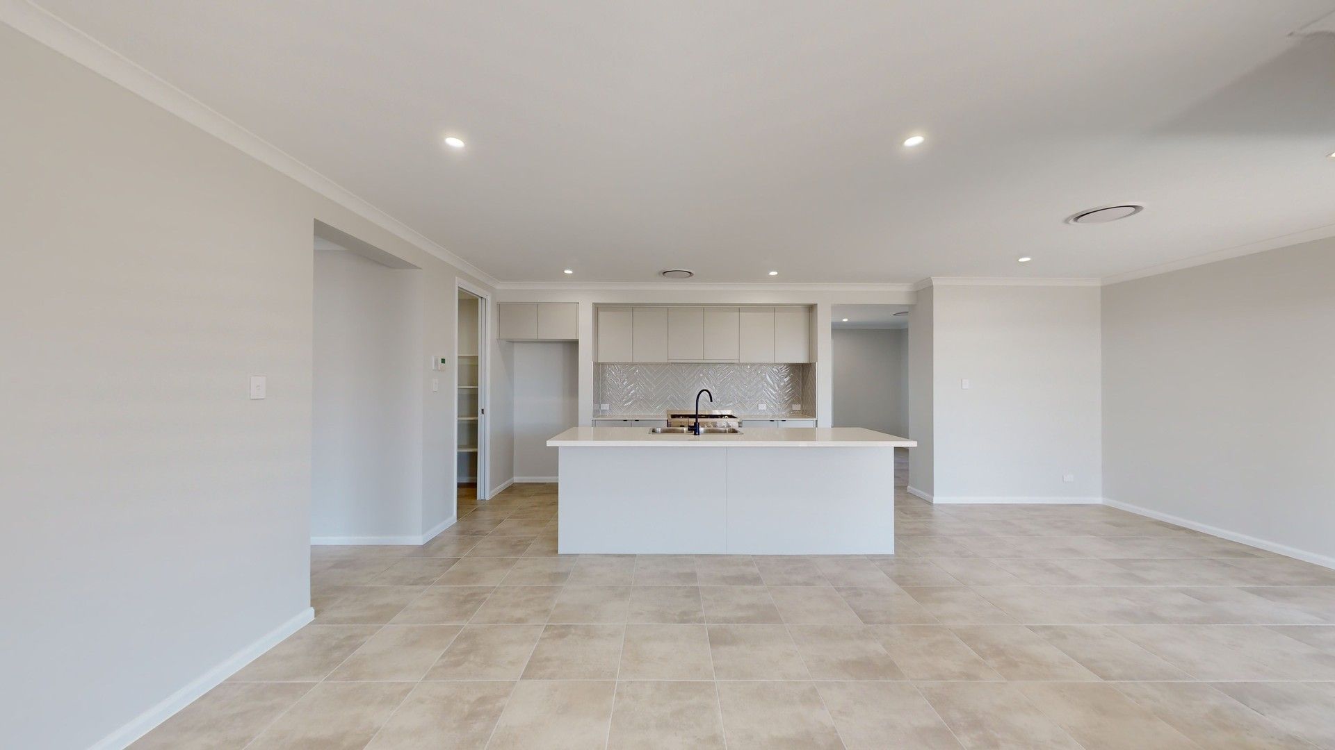 4 bedrooms Apartment / Unit / Flat in 20 Dairyman Drive LOCHINVAR NSW, 2321