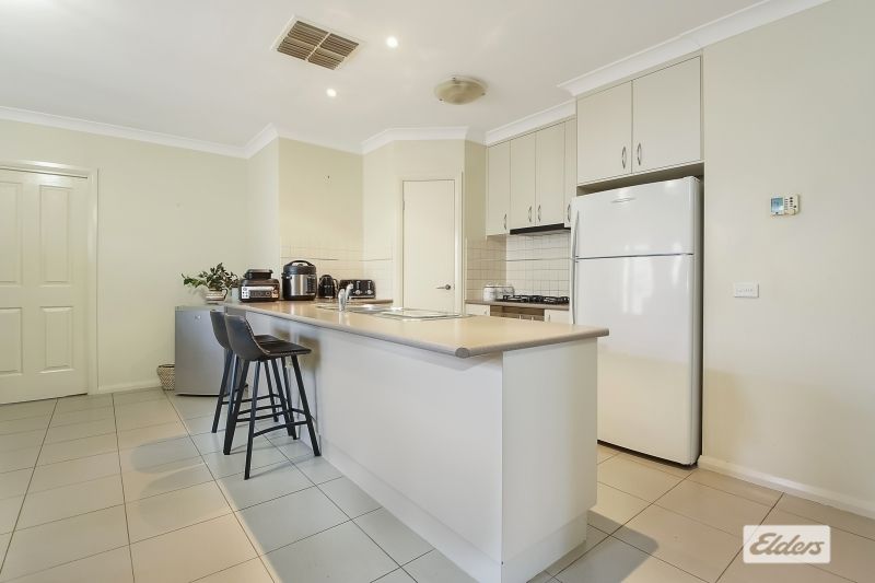 3 bedrooms House in 1/56 Russell Street HOWLONG NSW, 2643