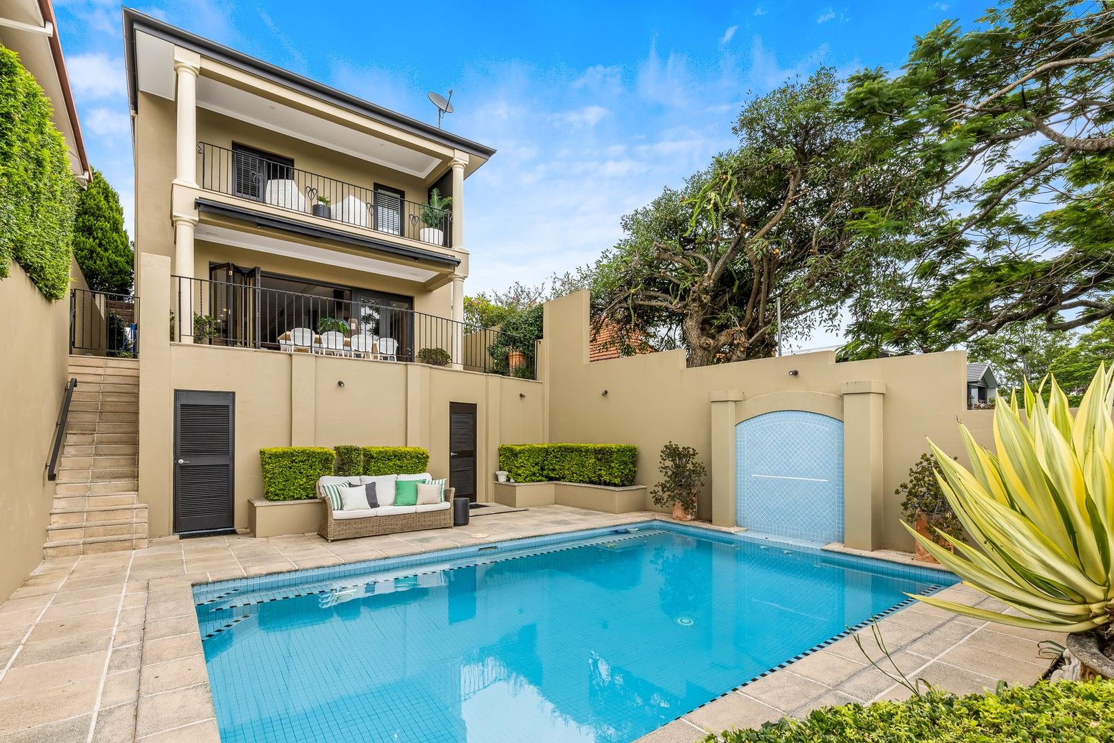 21 King Arthur Terrace, Tennyson QLD 4105 Domain