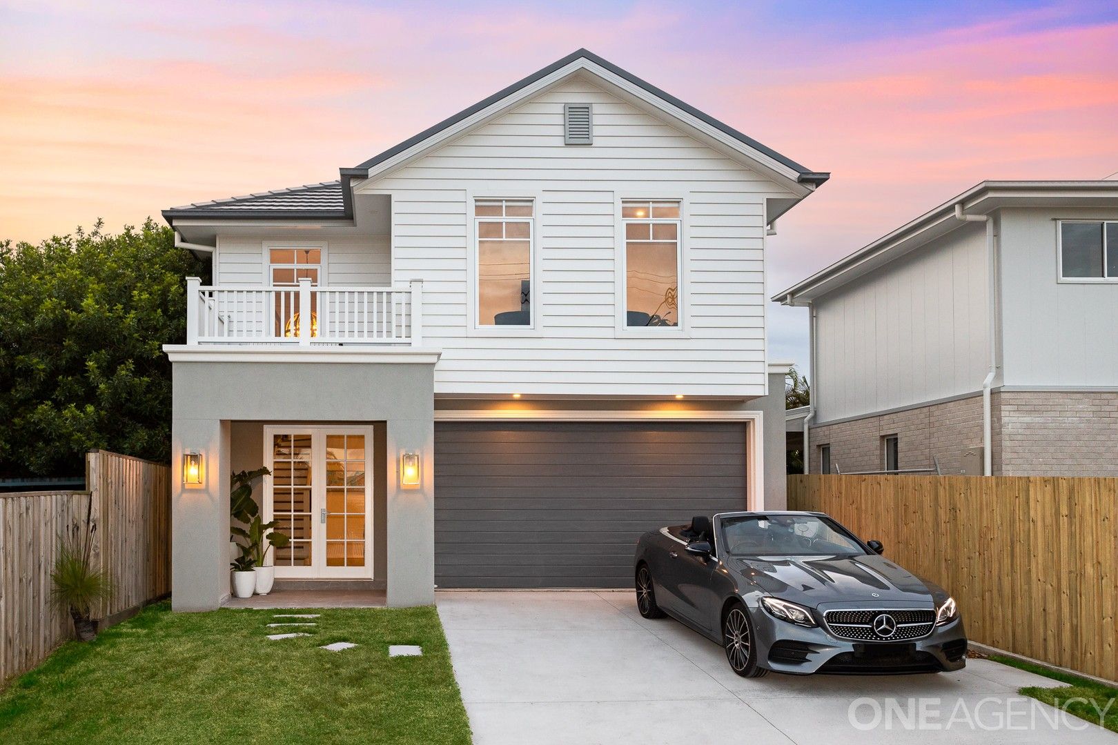 5 bedrooms House in 51 Mein Street SCARBOROUGH QLD, 4020