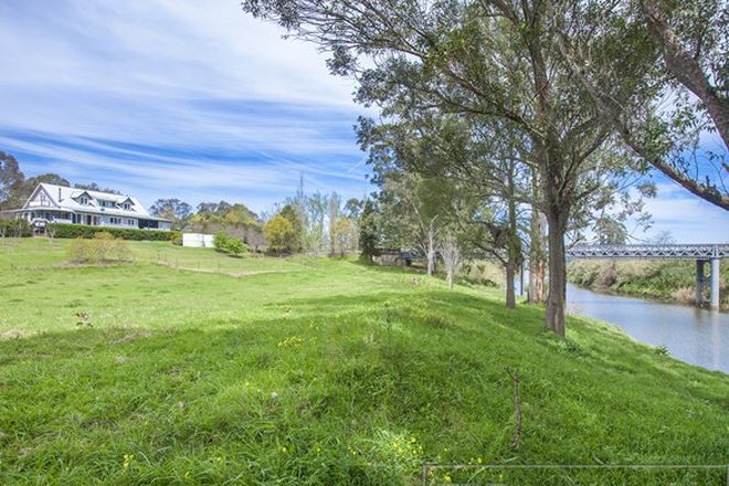 Picture of 9 Martins Creek Road, PATERSON NSW 2421