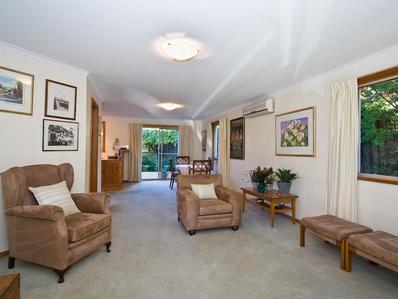 3-4 Stowell Avenue, BATTERY POINT TAS 7004, Image 2