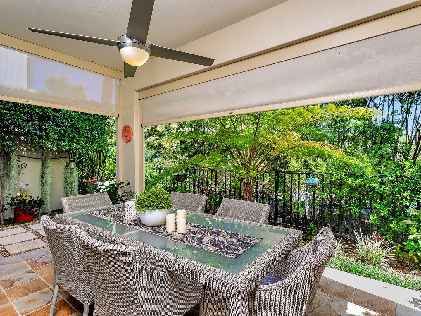 1052/1 The Cove Crescent, Carrara QLD 4211, Image 2