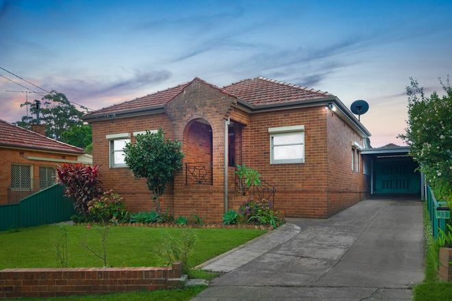 Picture of 6 Huntingdale Avenue, NARWEE NSW 2209