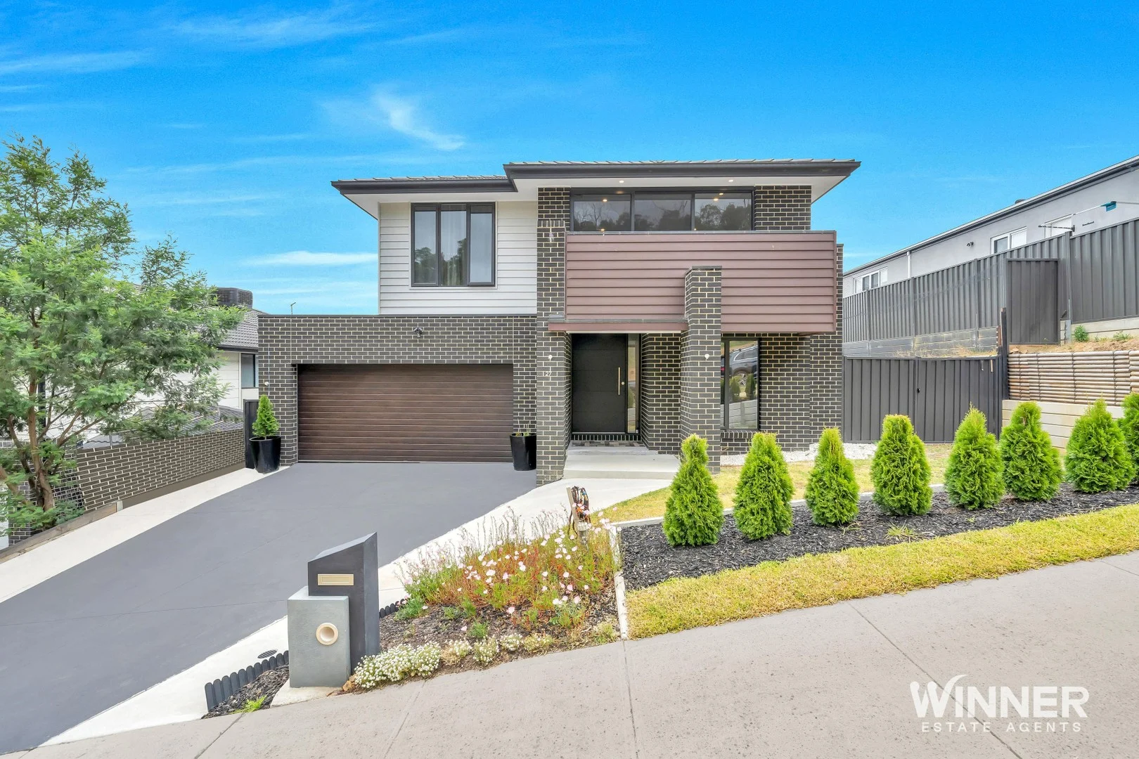 27 Breyleigh Drive, Pakenham VIC 3810
