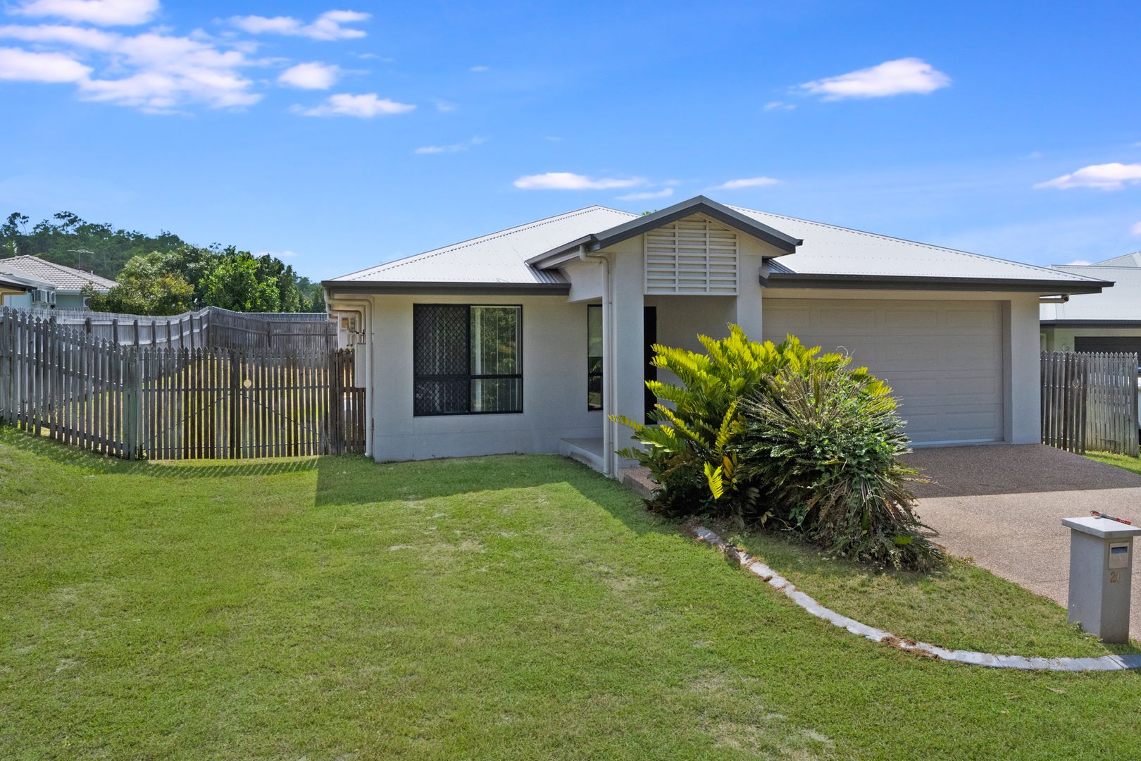 20 Ulysses Drive, Mount Louisa QLD 4814