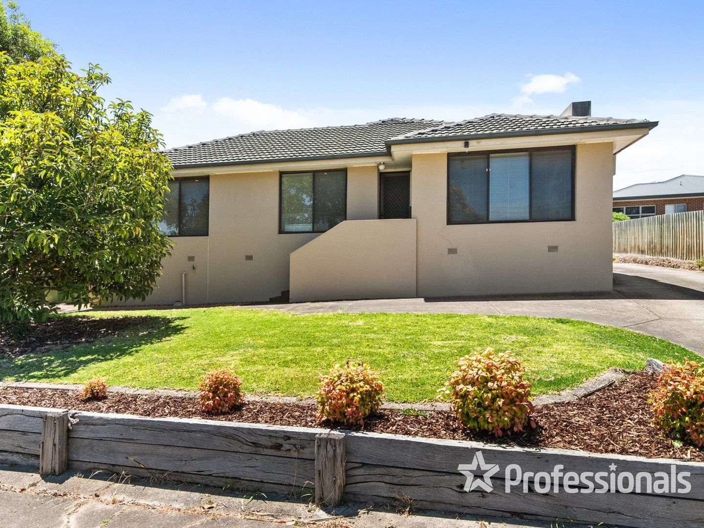 28 Tamworth Road, Kilsyth VIC 3137 House For Rent Domain