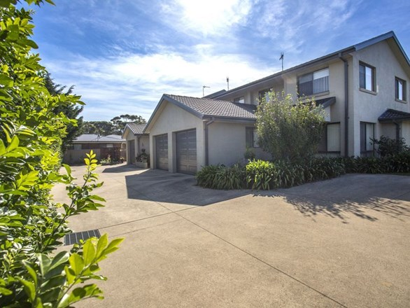 2/11 Witherington Avenue, Ulladulla NSW 2539