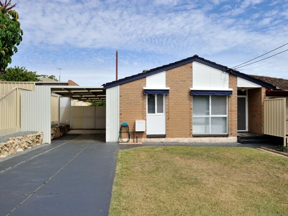 4A Milton Place, Orelia WA 6167