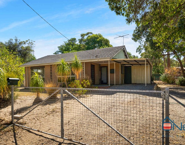 10 Byford Drive, Byford WA 6122