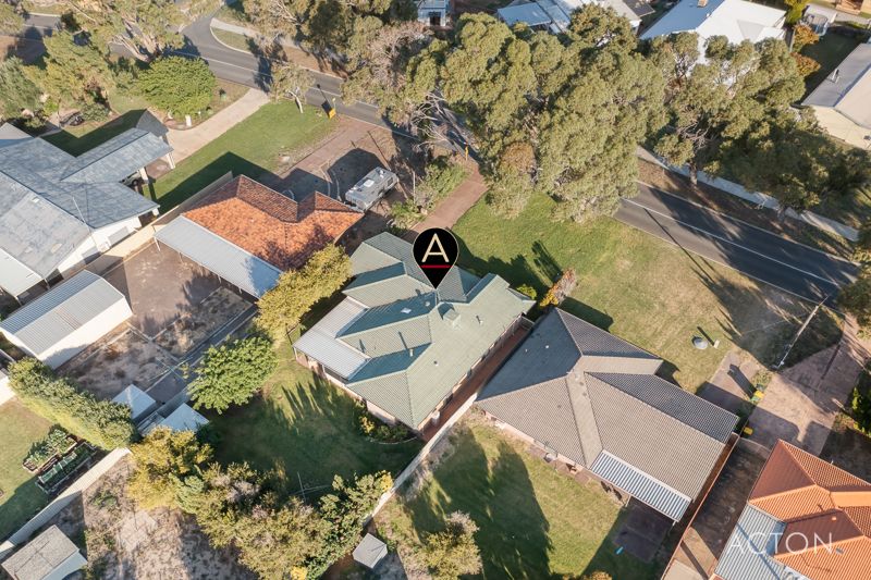 8 Madora Beach Road, Madora Bay WA 6210, Image 2