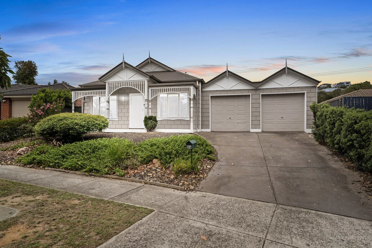 34 Wild Cherry Avenue, Pakenham VIC 3810