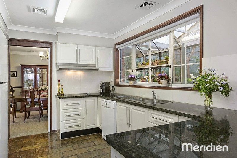 2 Elliott Place, Baulkham Hills NSW 2153, Image 2