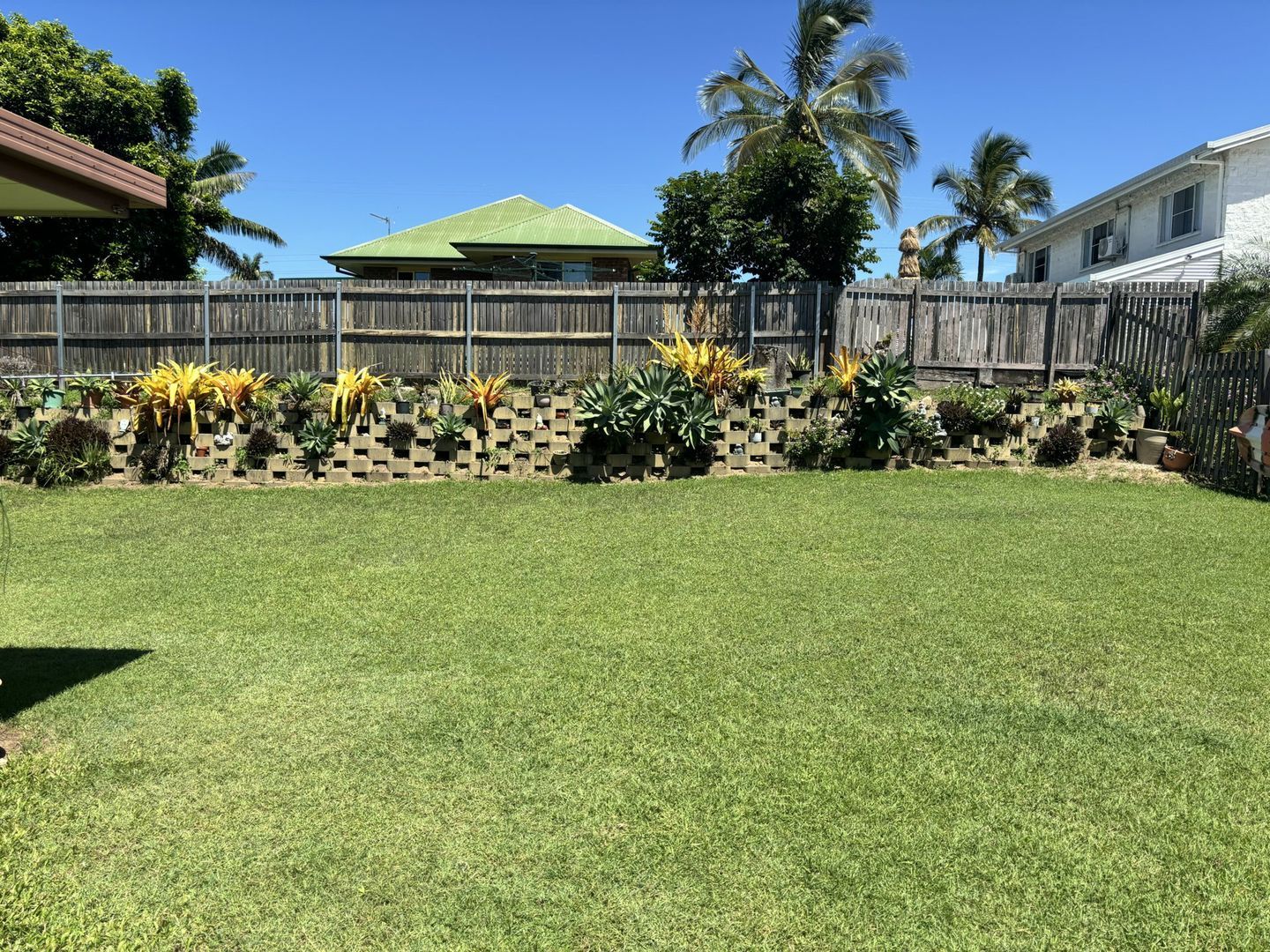 17 Brin Street, Boyne Island QLD 4680, Image 2