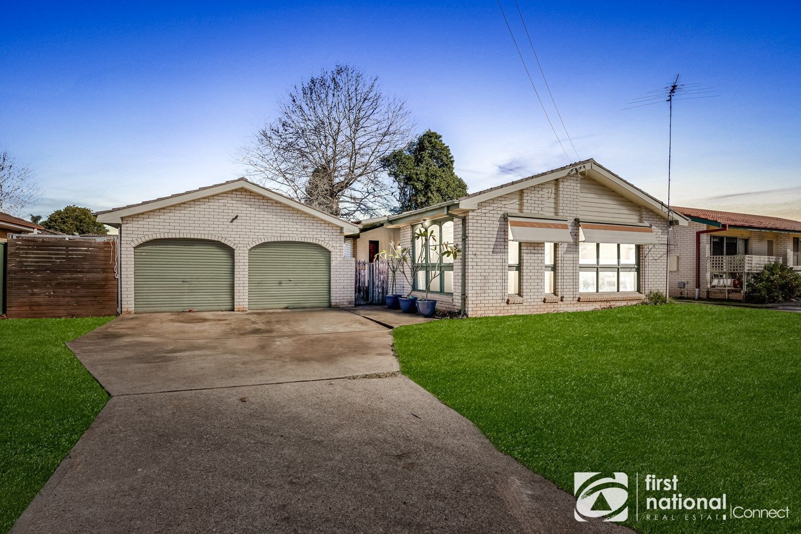 4 Tarragen Avenue, Hobartville NSW 2753, Image 0