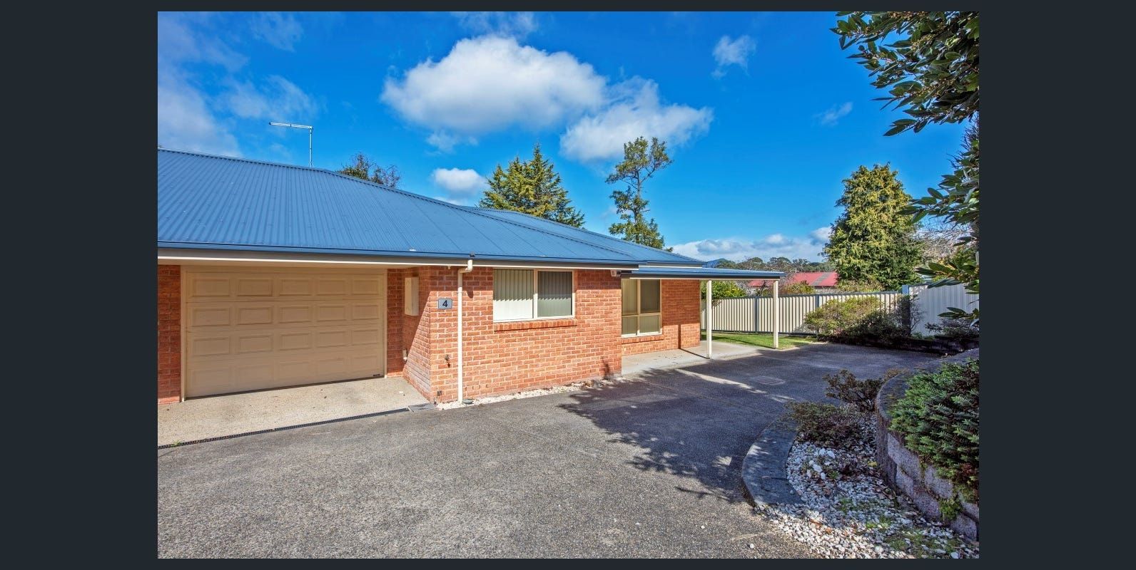 2 bedrooms Apartment / Unit / Flat in 4/31-35 South Road WEST ULVERSTONE TAS, 7315