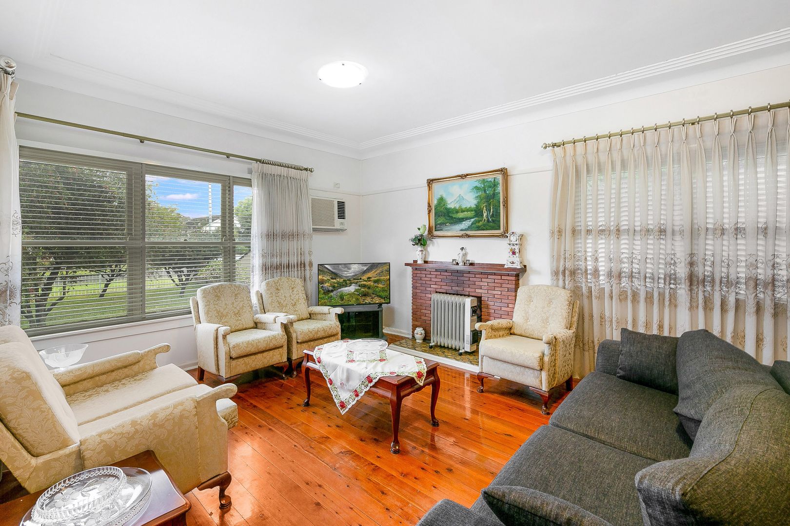 2 Winston Avenue, Bass Hill NSW 2197, Image 2